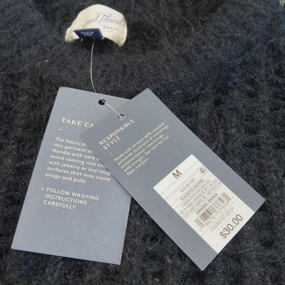 NWT Universal Thread Women Black Crewneck Open Knit Sweater Size Medium Coastal - Picture 3 of 9